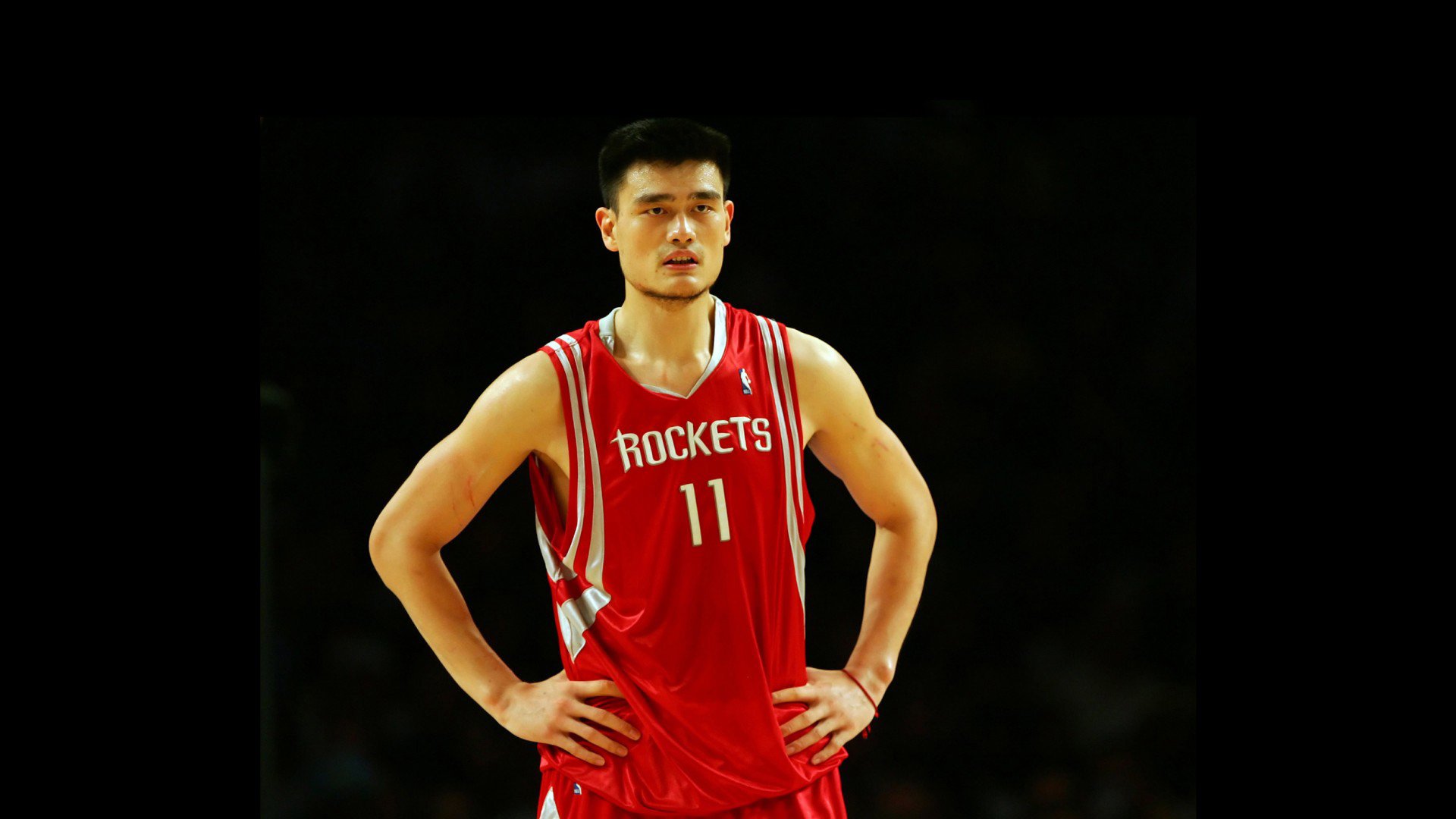 NBA总决赛激战正酣 勇士队逆转取胜夺赛点